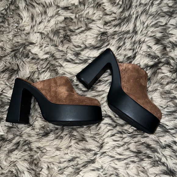 ~SOLD~ - Picture 3 of 8